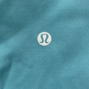 BLUE wonder under lulu lemon size 4